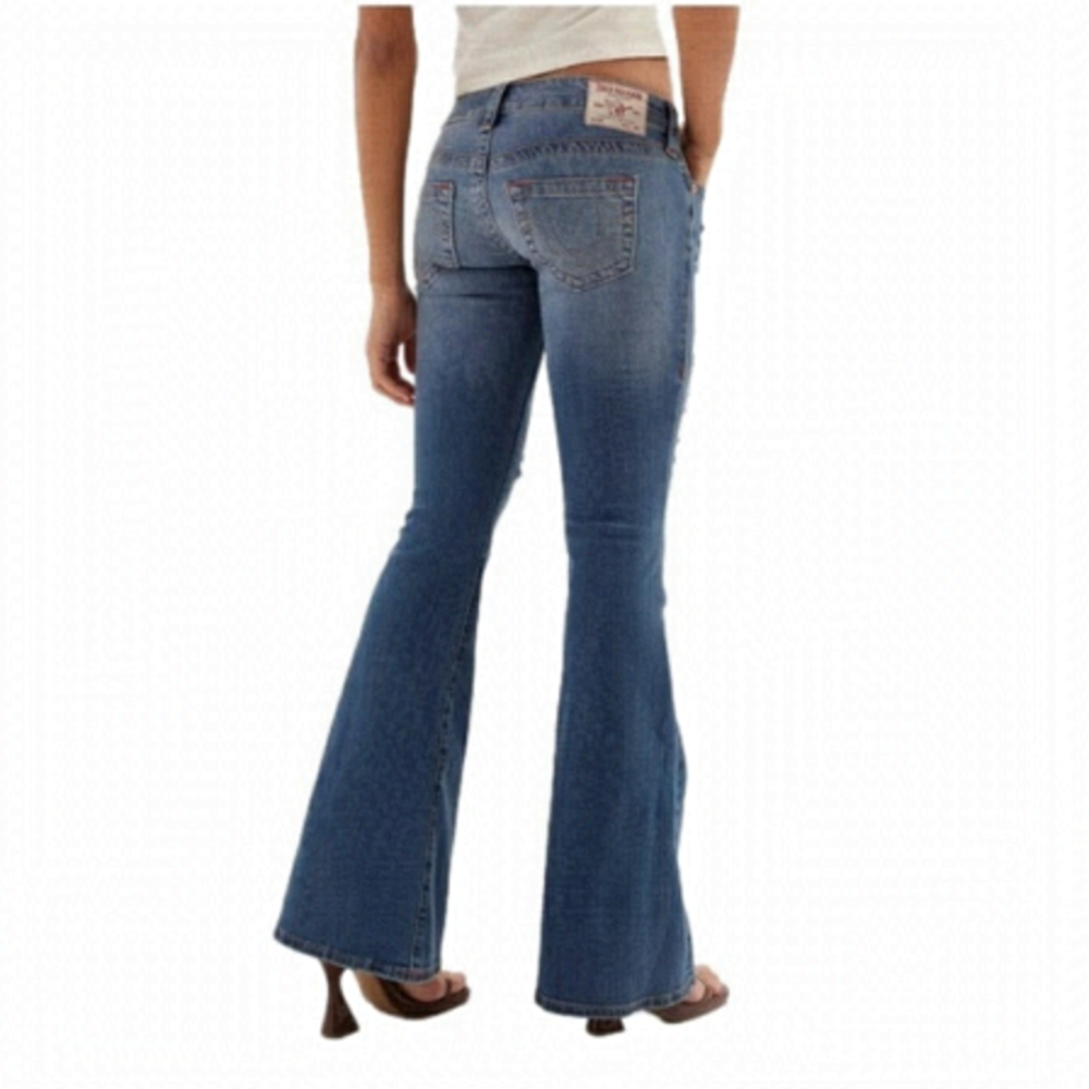 NWT True Religion Vintage 2006 Low Rise Premium Wash.  Flare Jeans